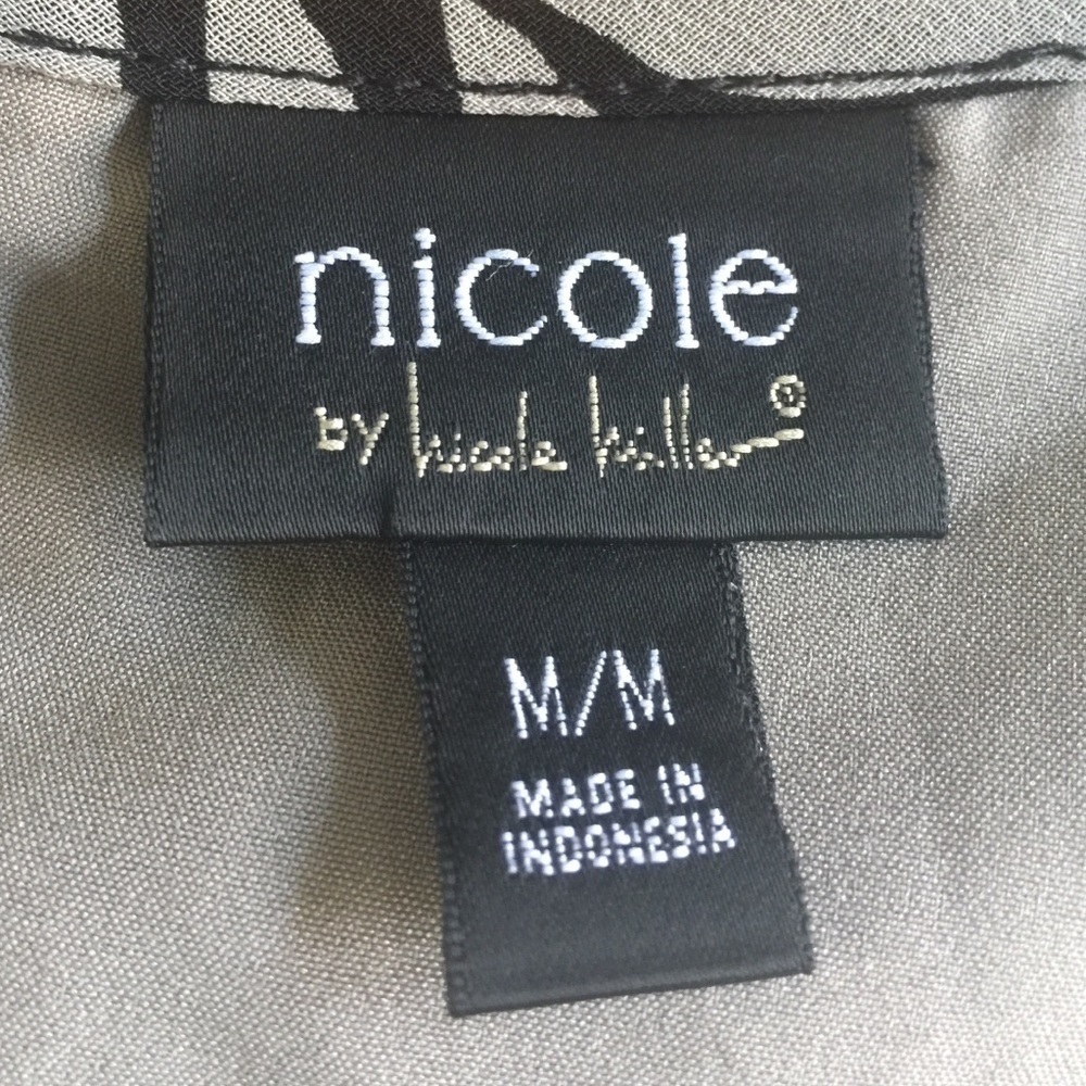 Nicole Miller Ruffle Long Top M - Picture 4 of 4